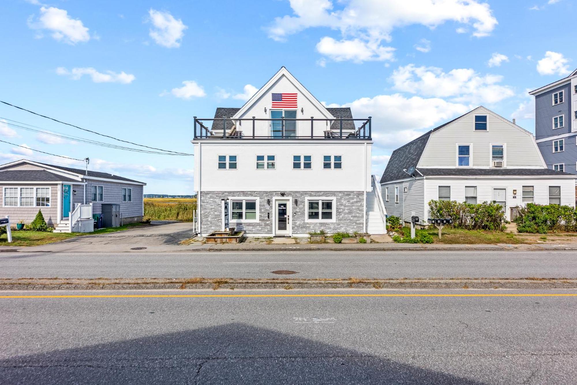Oceanside Luxury Home Hampton Beach - Property Image 19