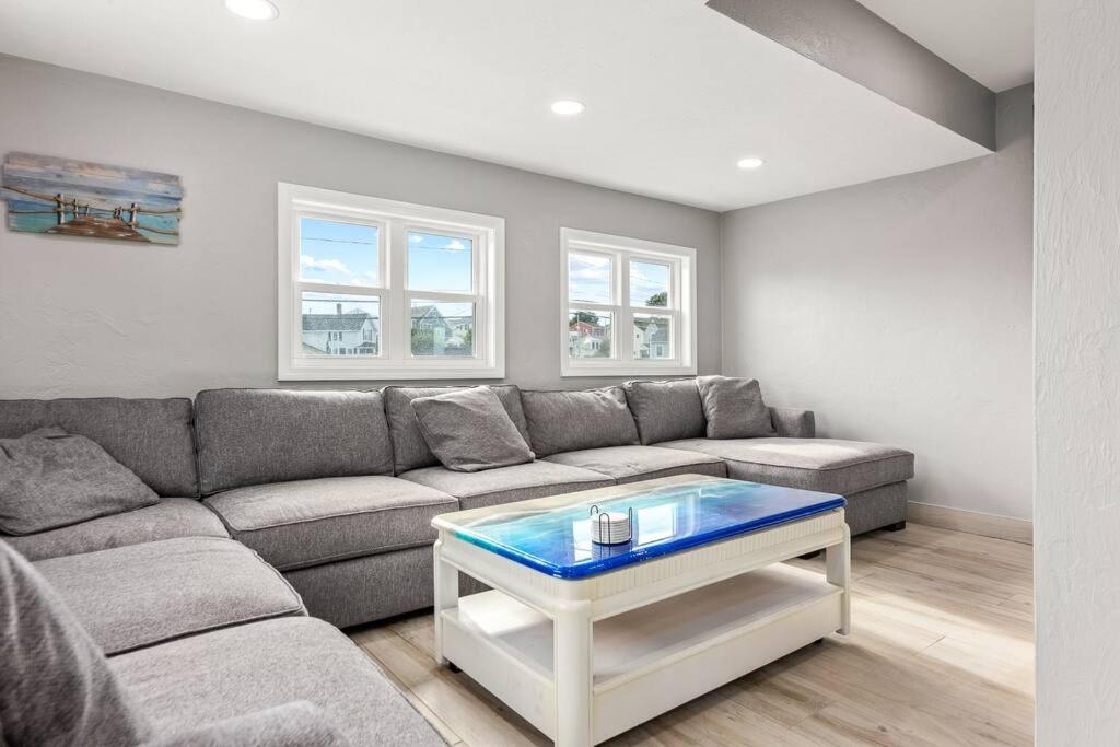 Oceanside Luxury Home Hampton Beach - Property Image 22
