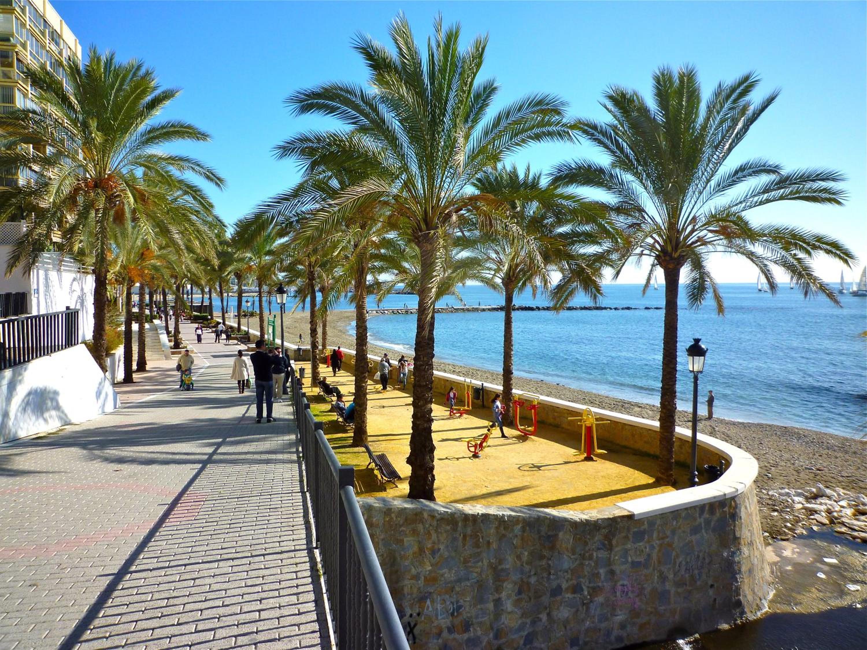 Deluxe Apartment on the Beach photo 5