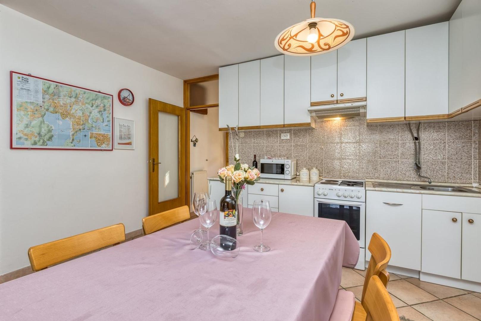 Apartments Azra