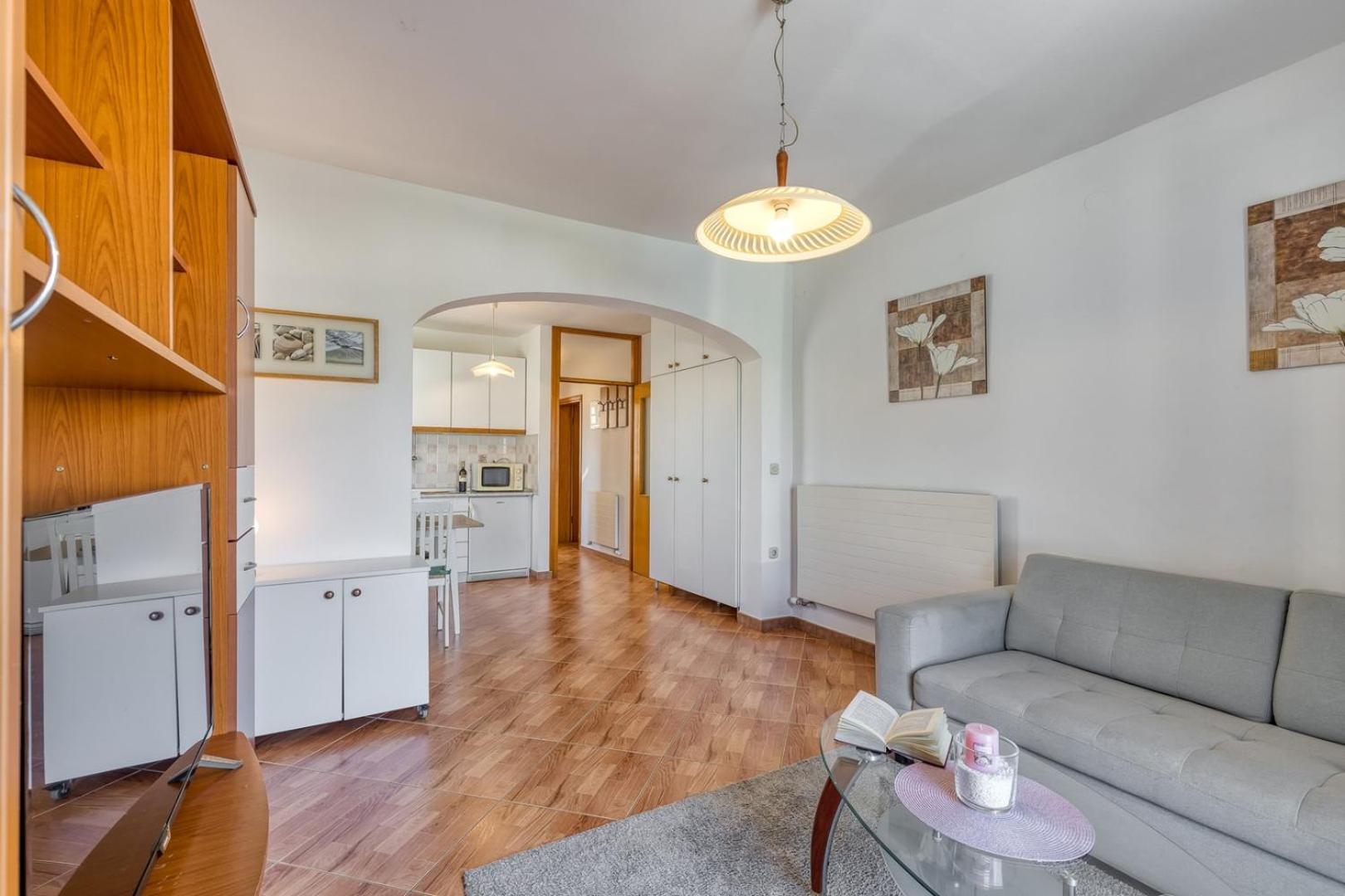 Apartments Azra