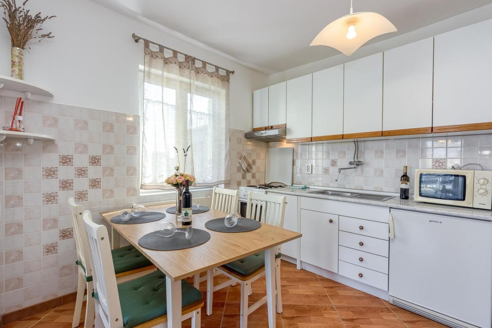 Apartments Azra