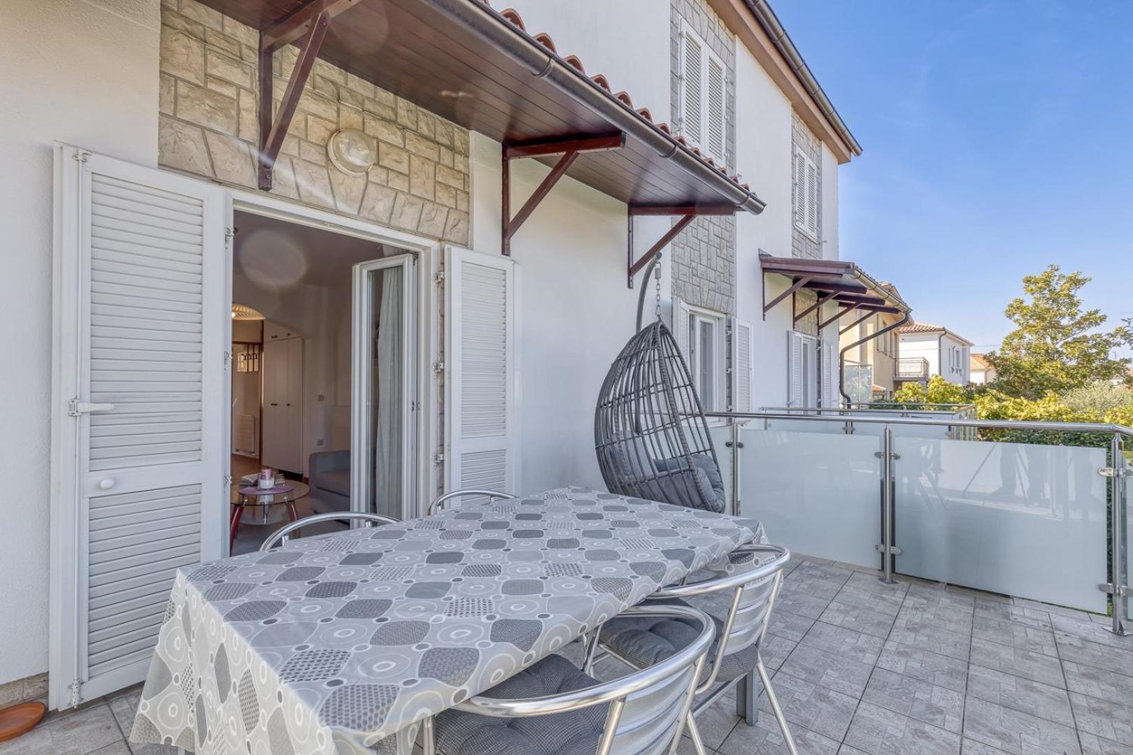 Apartments Azra