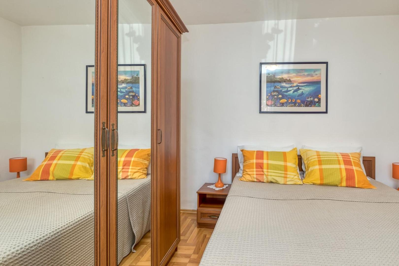 Apartments Azra