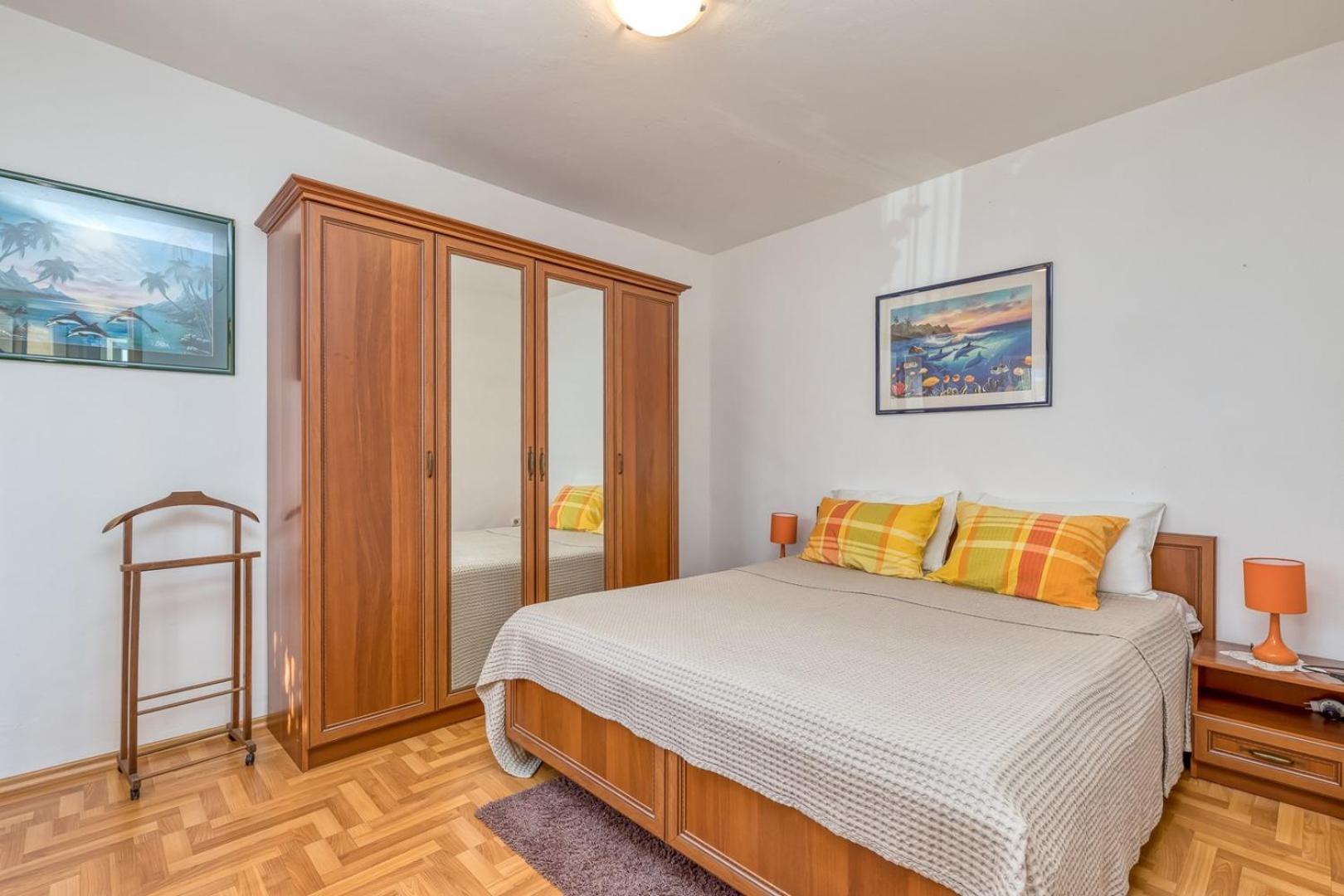 Apartments Azra