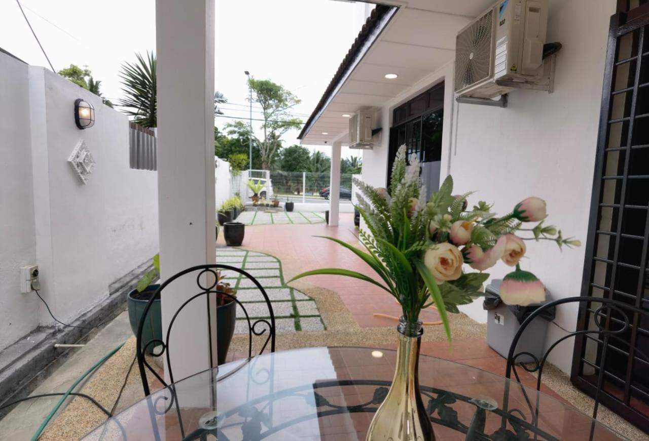 Jb City 5 Bedroom semi-d Near ksl,mid valley ,berjaya waterfront
