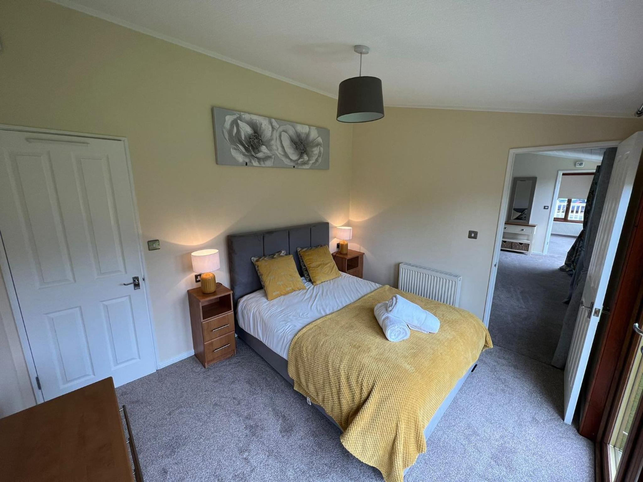 Malton Vacations - Chestnut Lodge With Hot Tub - Property Image 17