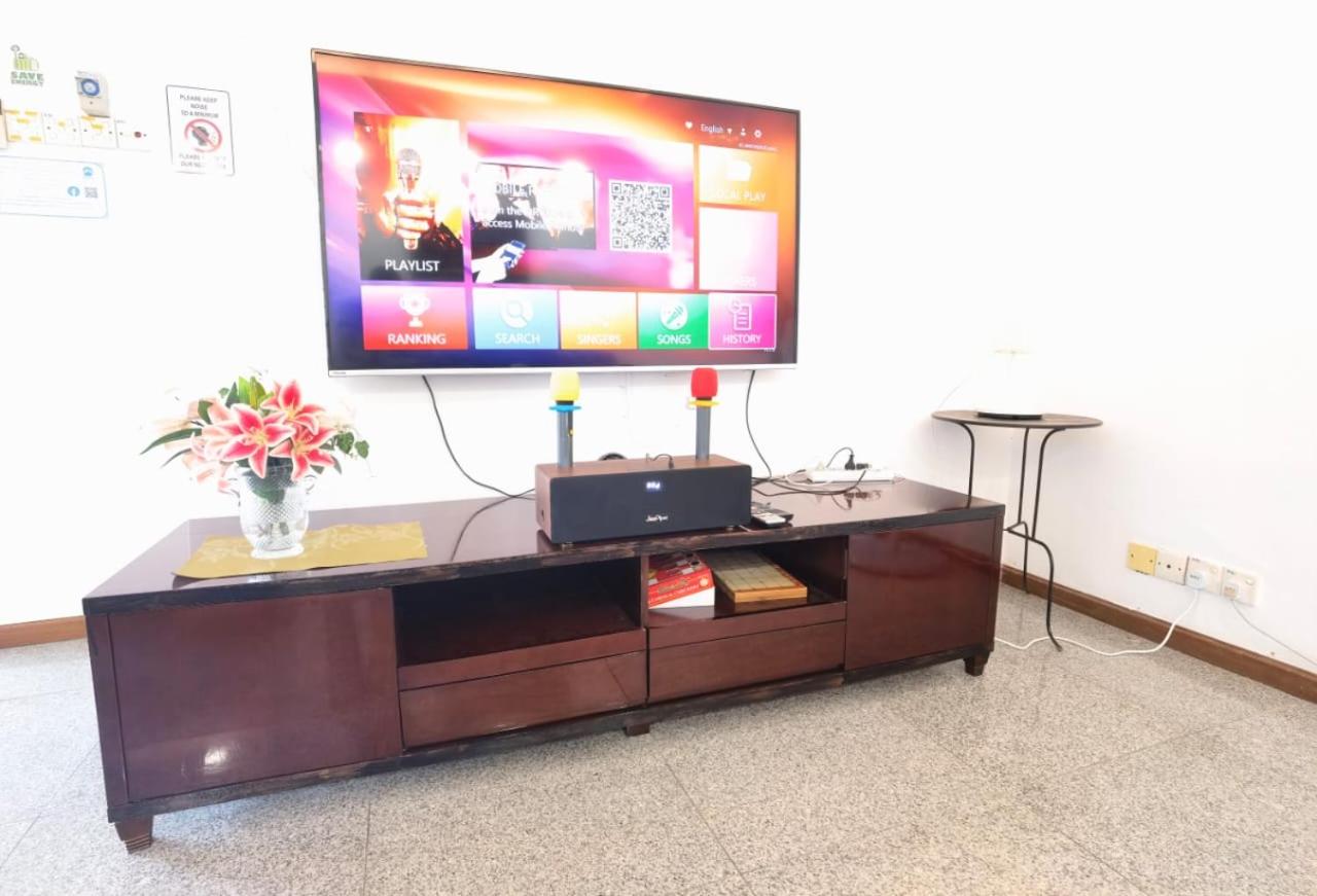 Jb City 5 Bedroom semi-d Near ksl,mid valley ,berjaya waterfront