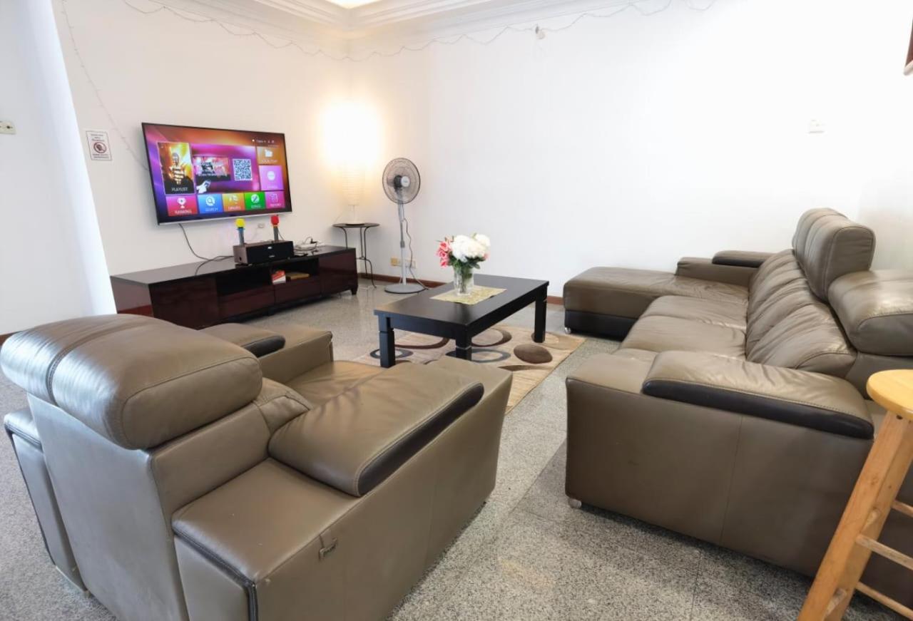 Jb City 5 Bedroom semi-d Near ksl,mid valley ,berjaya waterfront