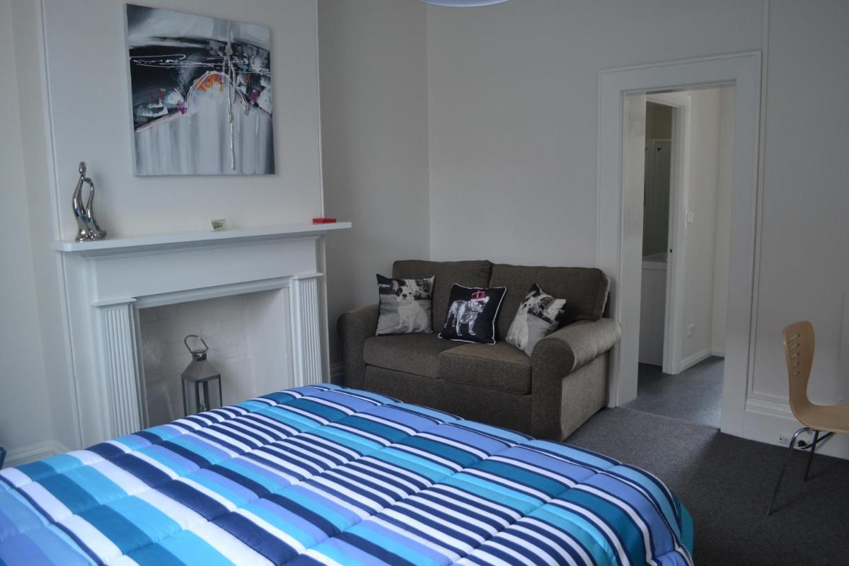 Portsea Place