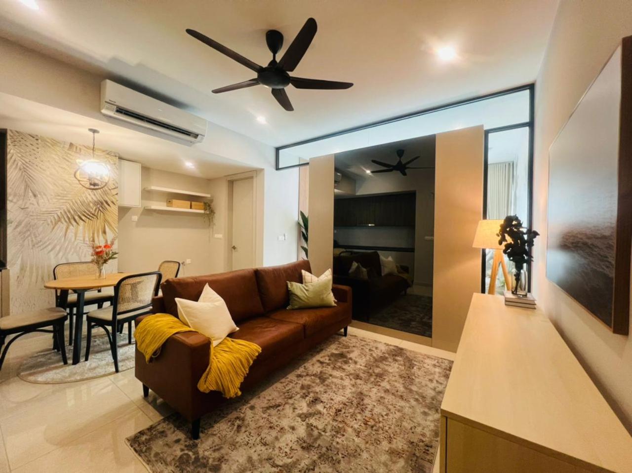 KL City Signature Suites Attached LRT Station & Mall