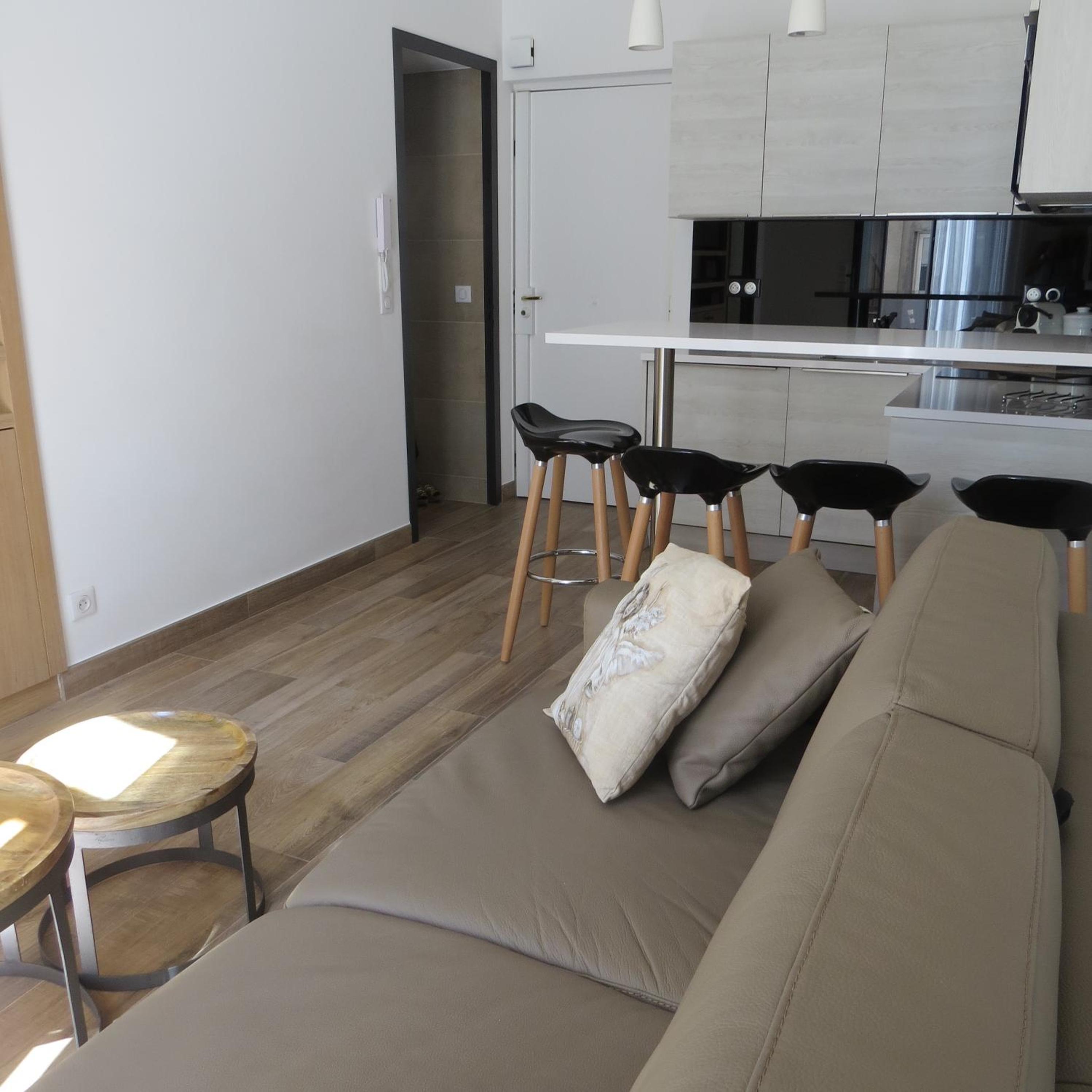 Appartement 2 Pièces Cannes Rue Hoche view 5