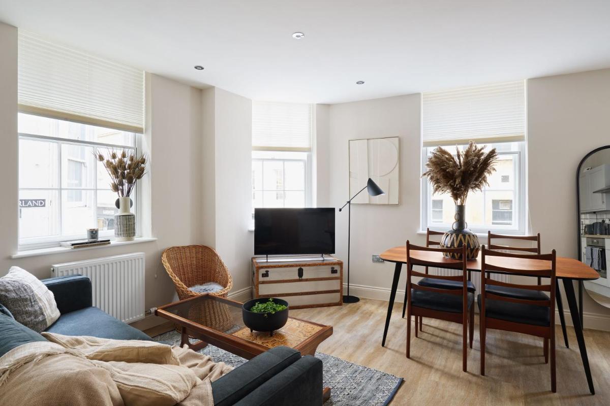 Superior Stays Luxury Apartments - Bath City Centre view 2