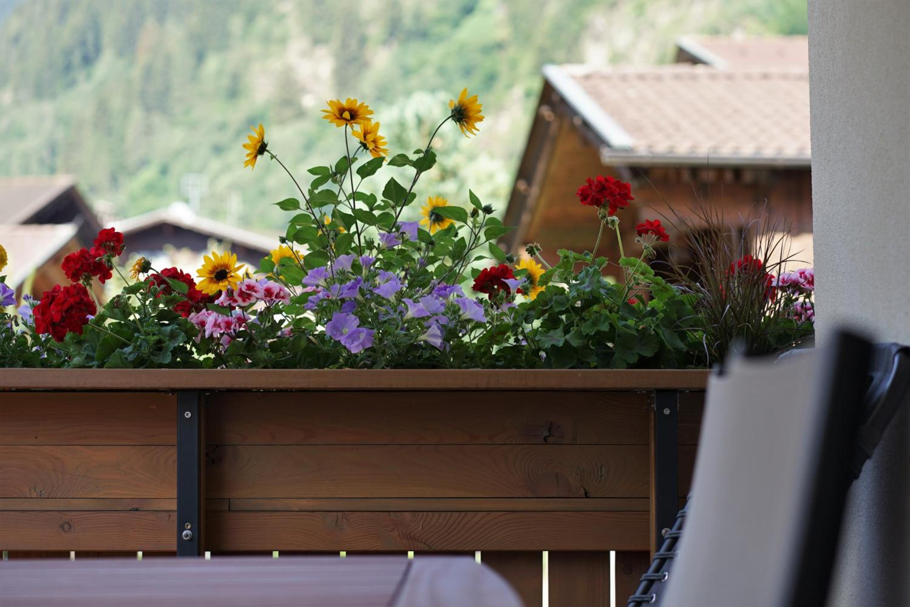 Berg' & Bluamen Appartements Stubai