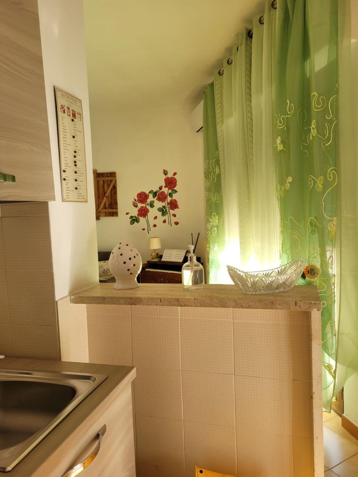 La Maison De Rose en Turi — kitchen