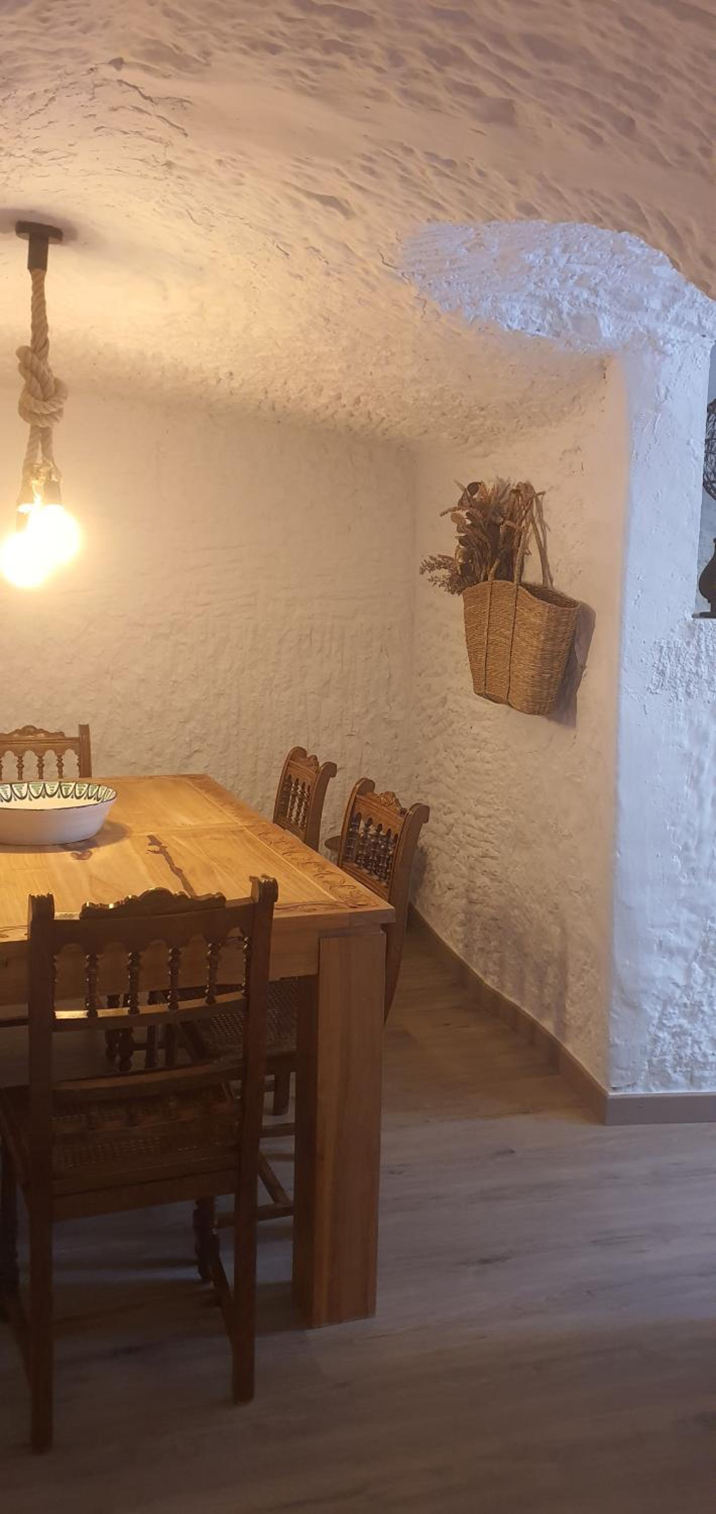 Cueva de la Higuera