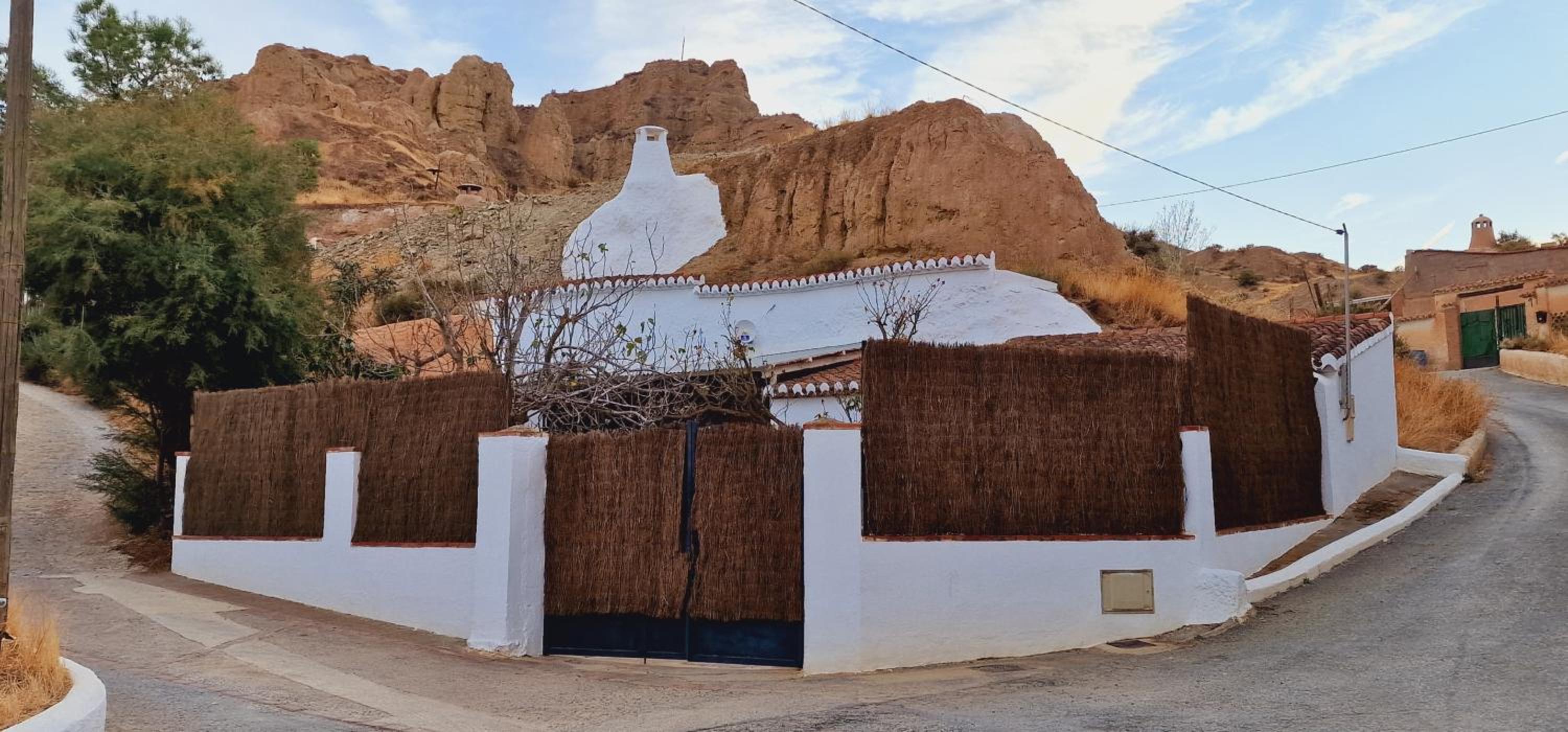Cueva de la Higuera