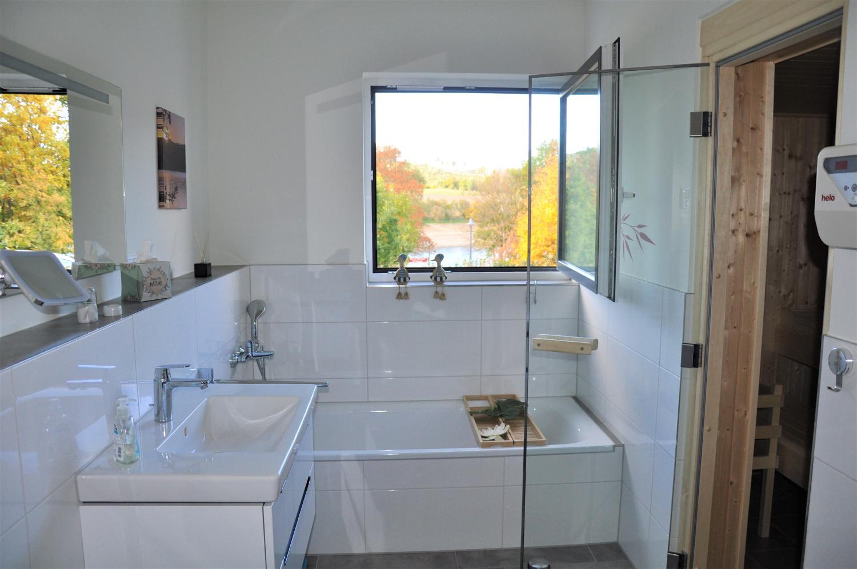 Ferienhaus direkt am Diemelsee-Heringhausen-Willingen-Toplage-Sauna-3 Schlafzimmer-2 Terrassen-109 qm-incl Wäsche