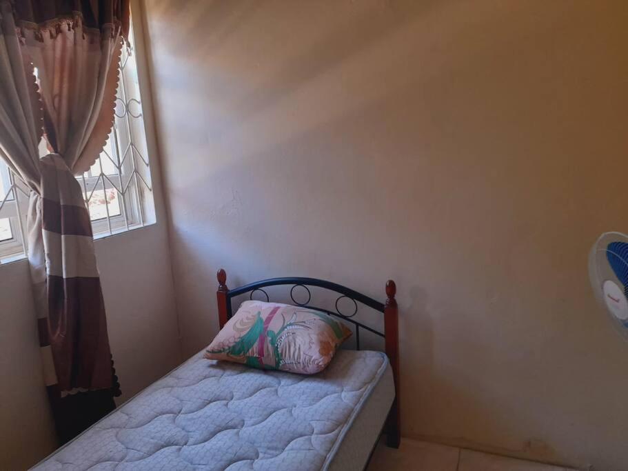 Air Conditioned House With Ocean And Garden View