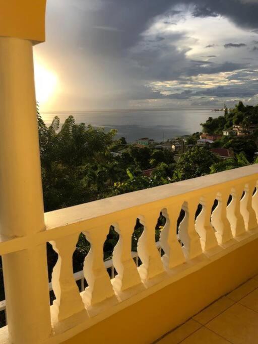Air Conditioned House With Ocean And Garden View