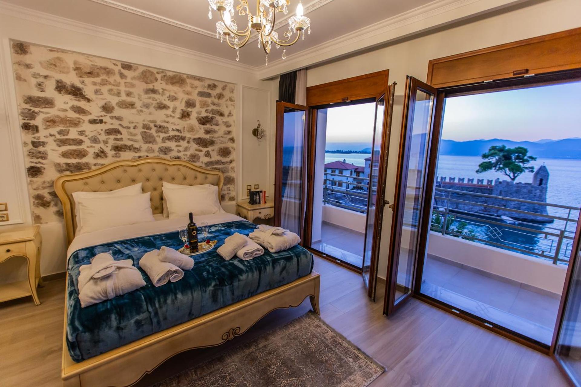 Vip Lepanto Port Suites view 5
