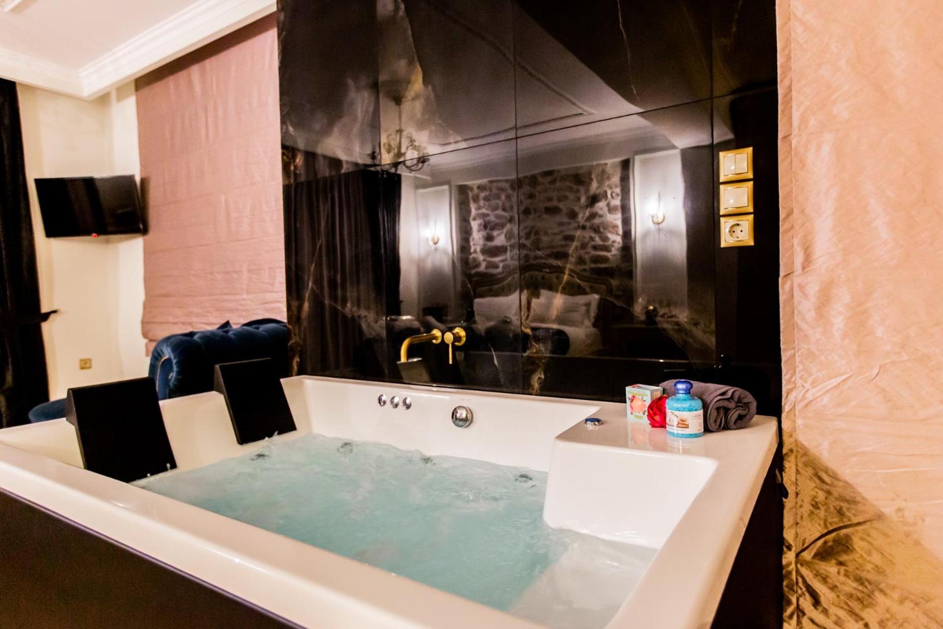 Vip Lepanto Port Suites photo 4