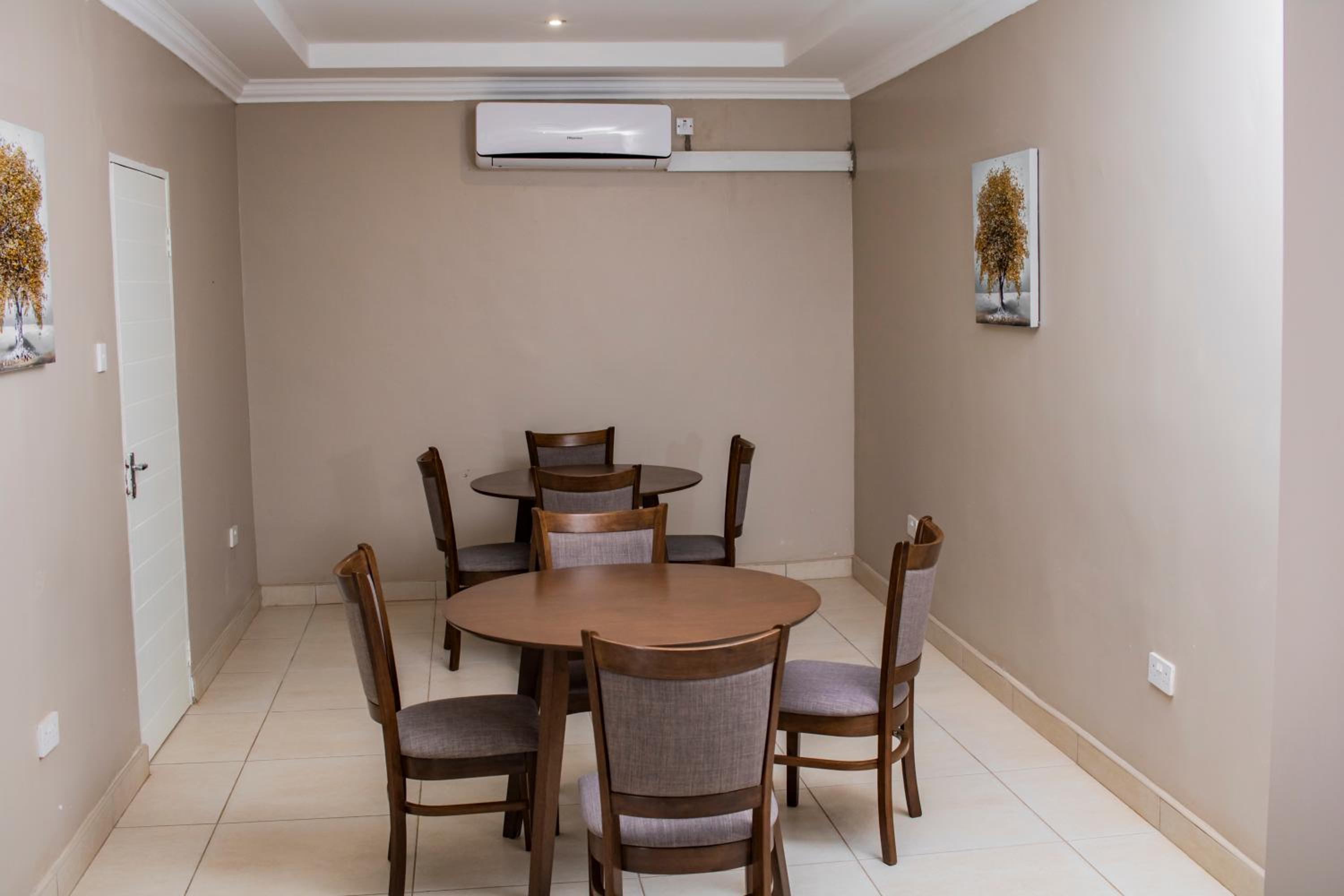 Pahotela Bed and Breakfast