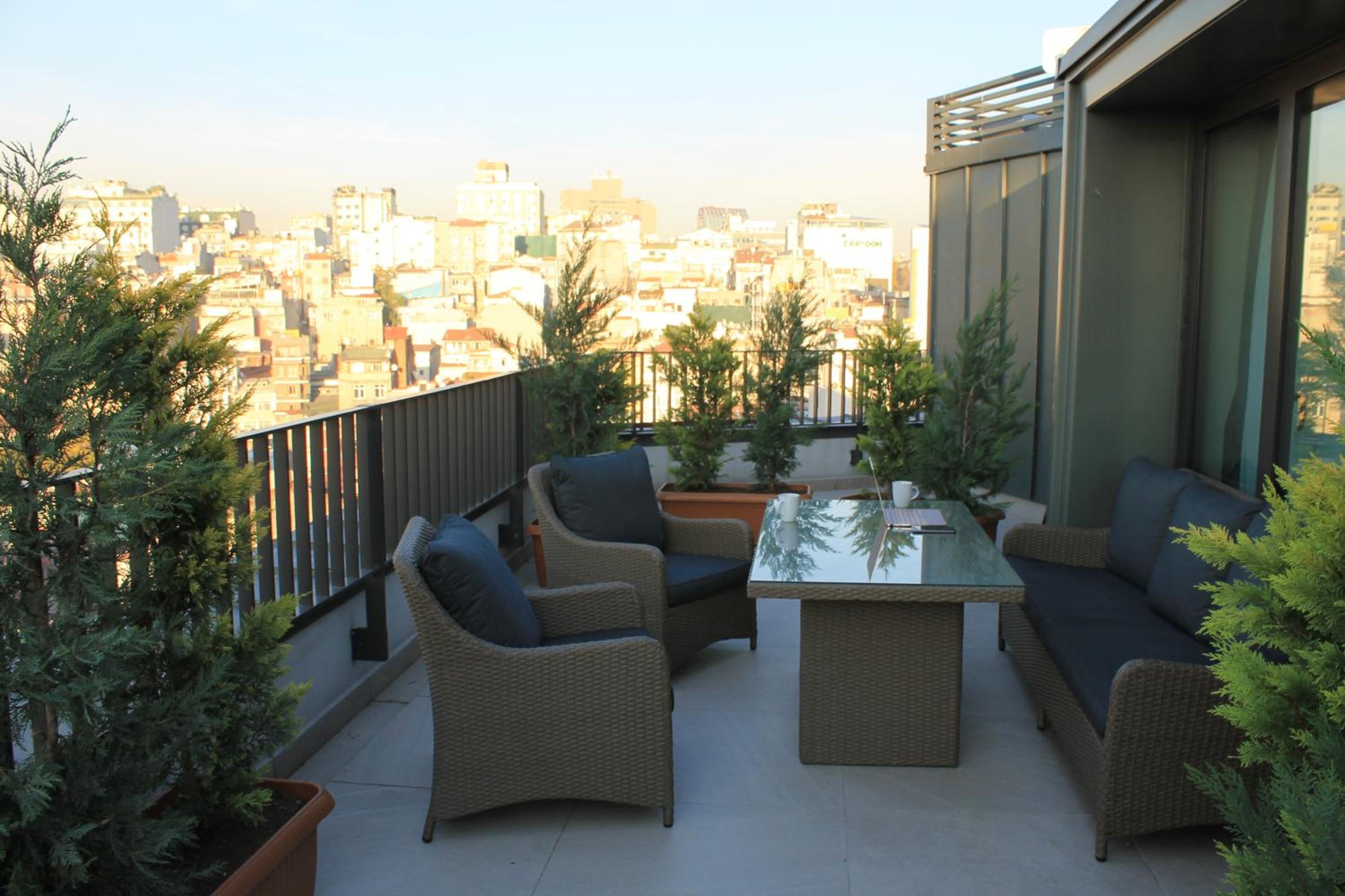 Garlon Residence - Image 18