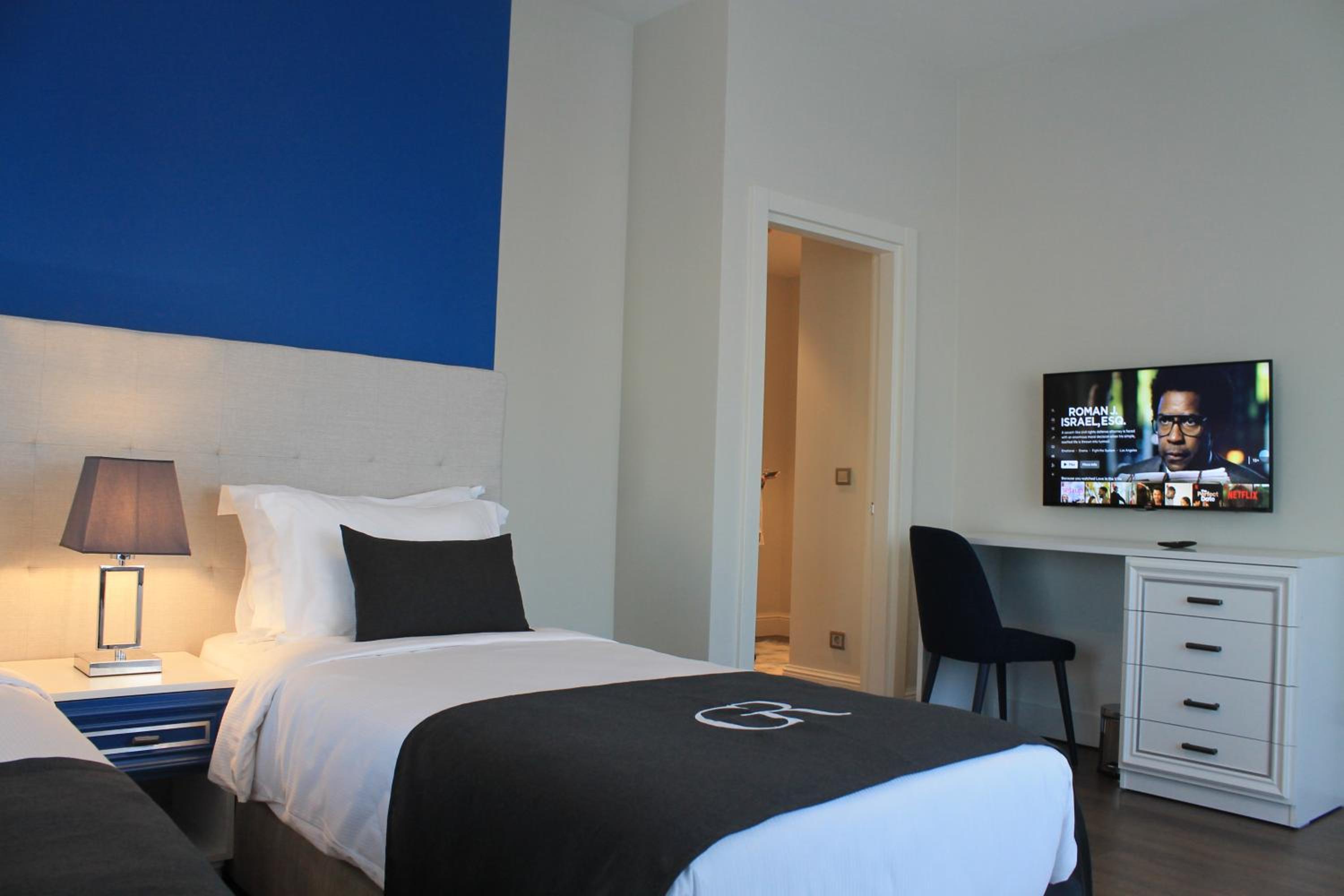 Garlon Residence - Image 23