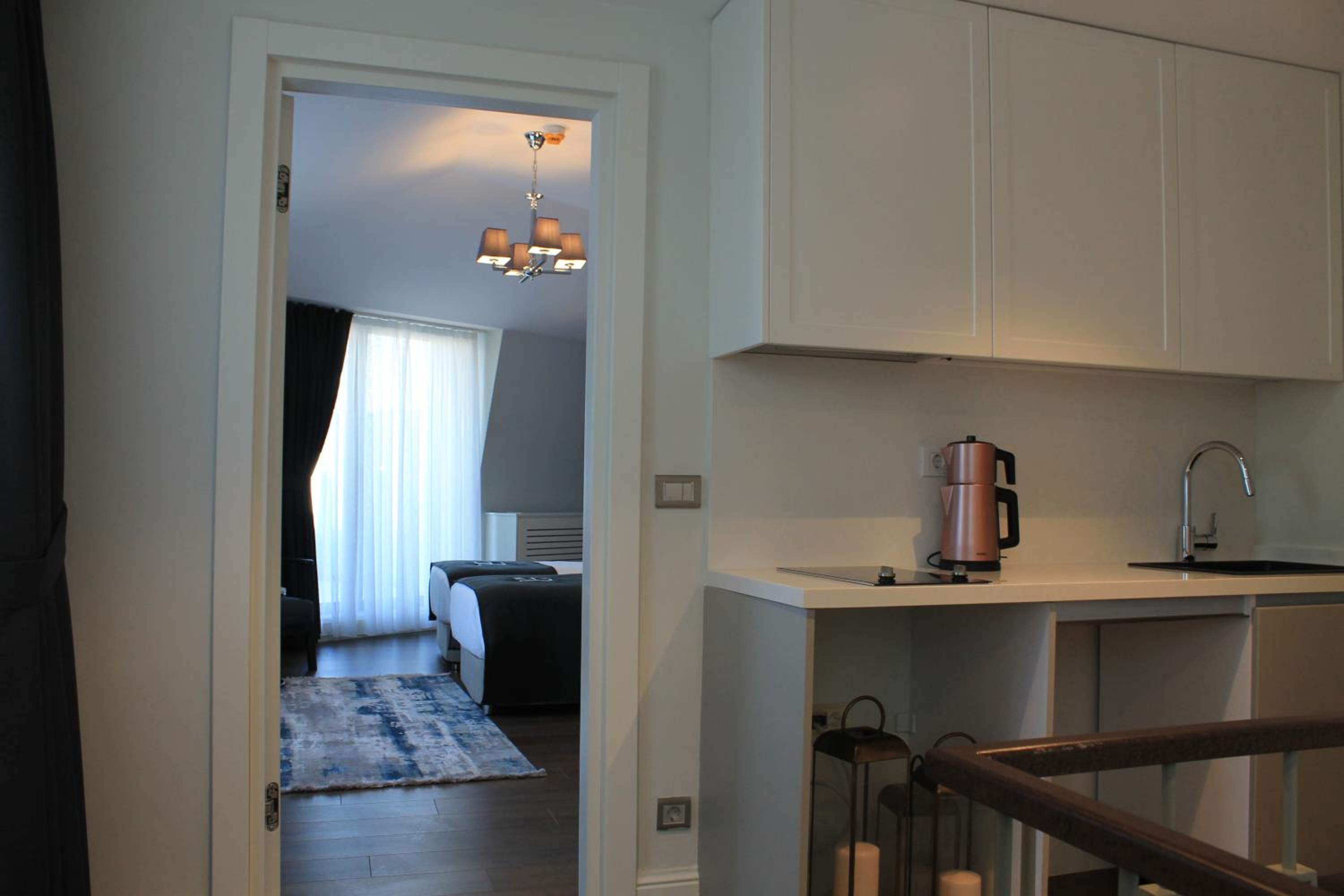 Garlon Residence - Image 25