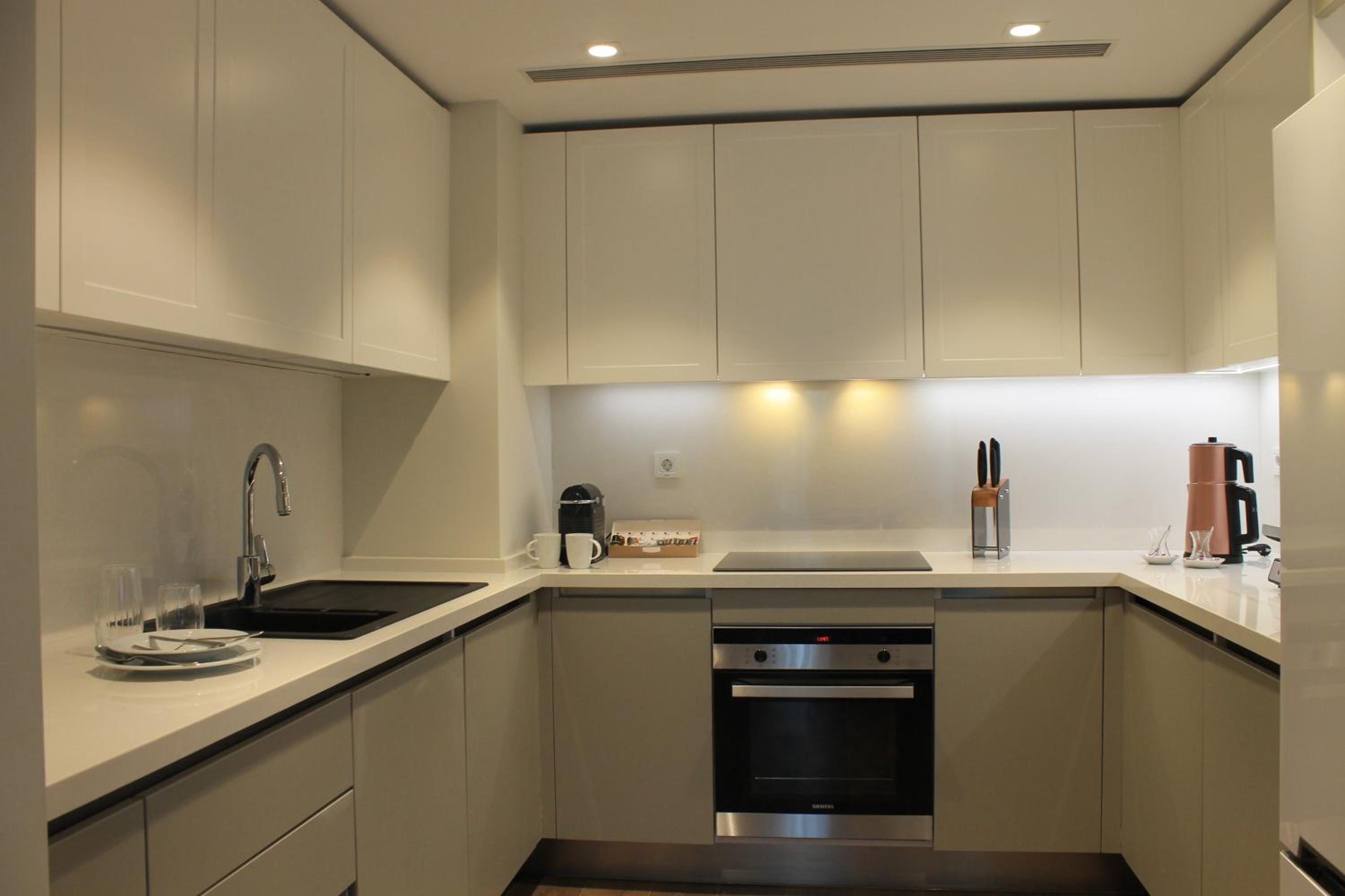 Garlon Residence - Image 27