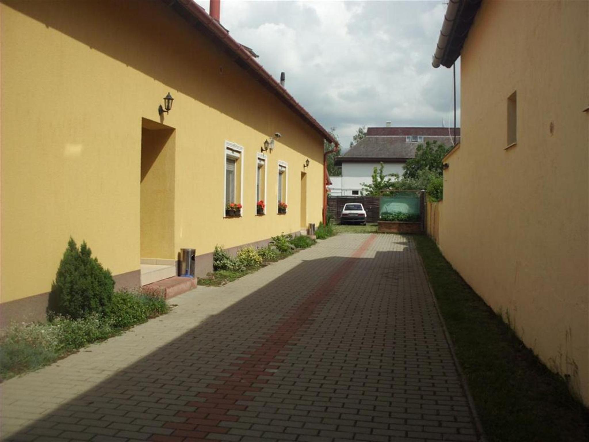 Photo 30