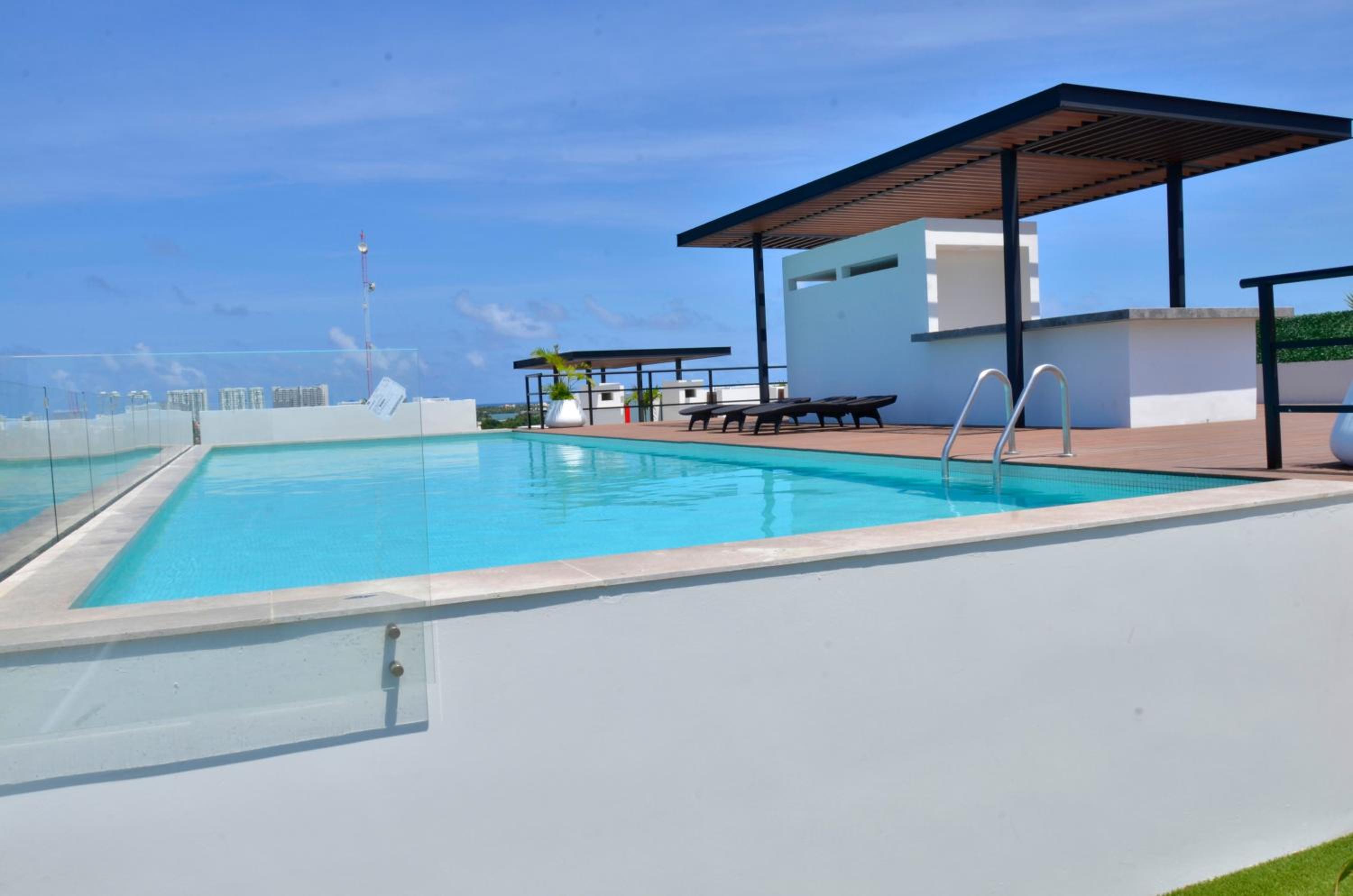TAKH Sea View Apartment