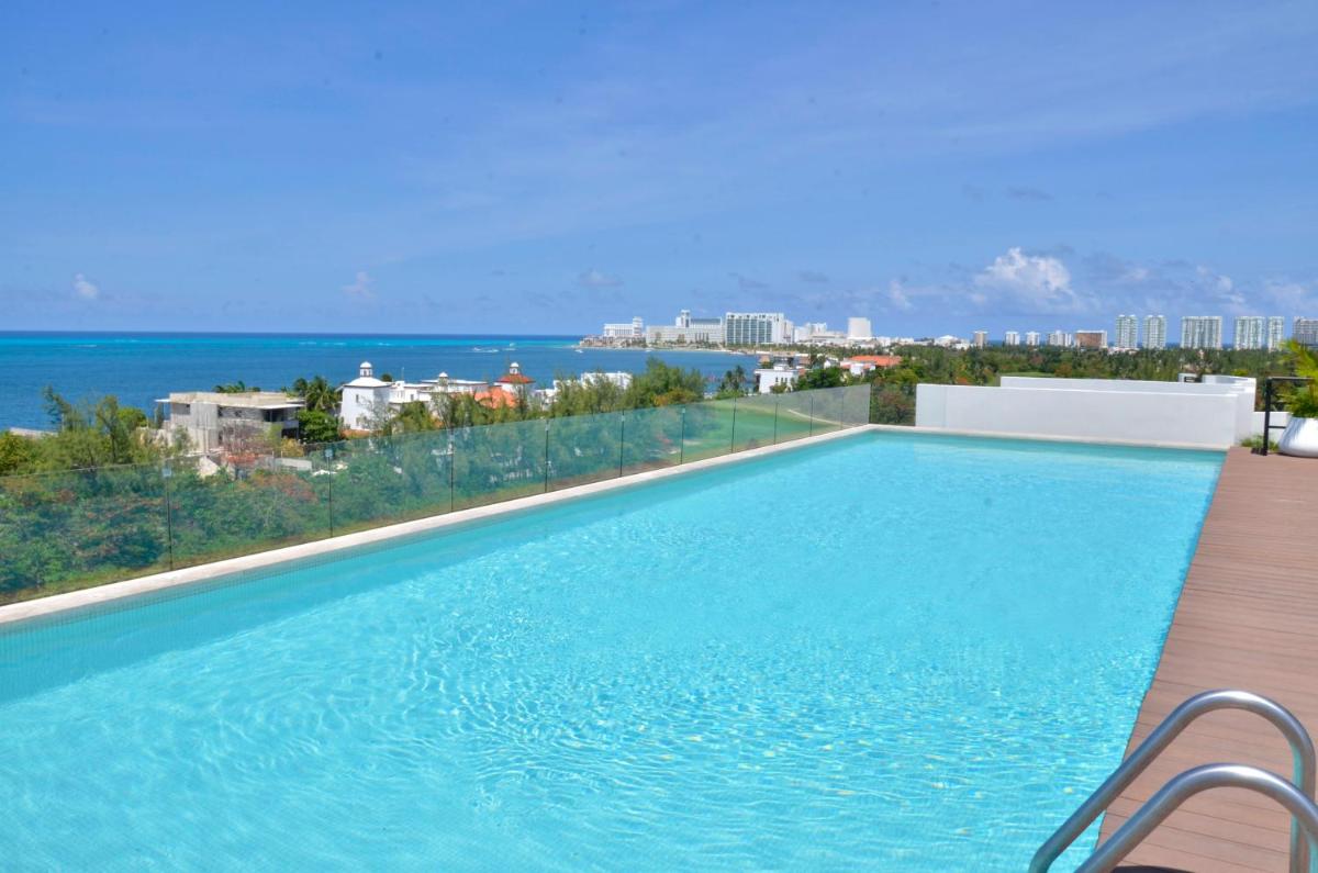 TAKH Sea View Apartment