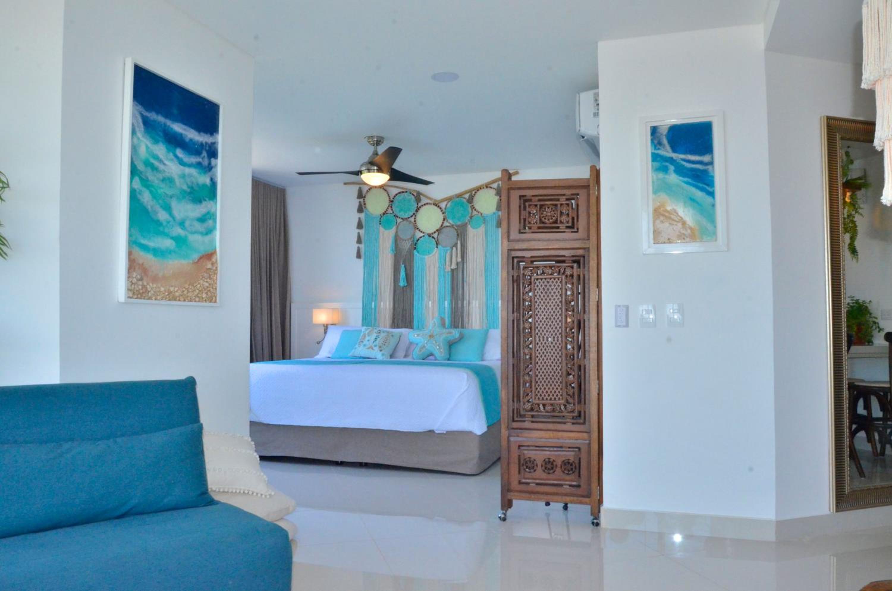 TAKH Sea View Apartment