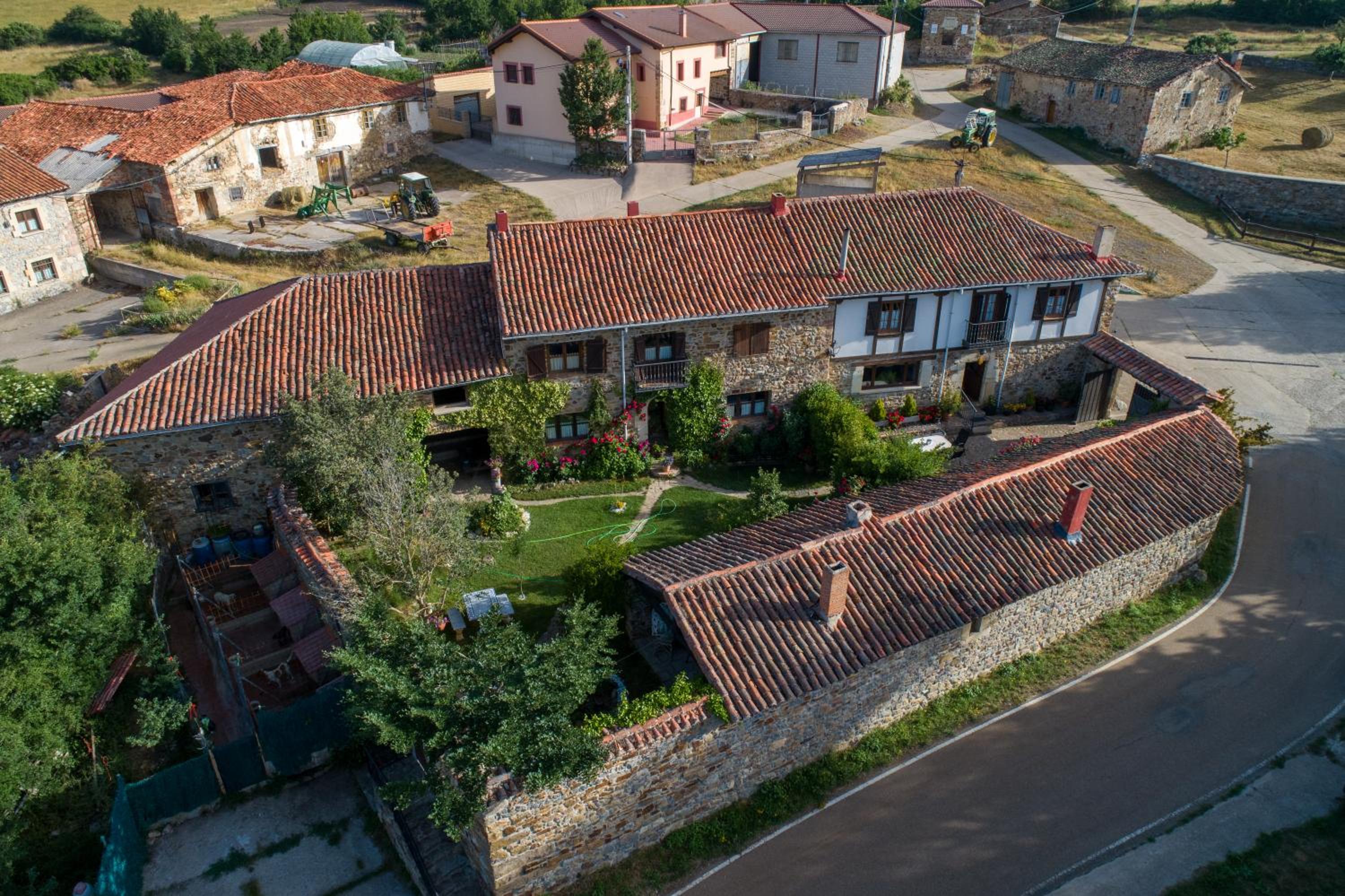 Casa Tiquio Montaña Palentina view 2