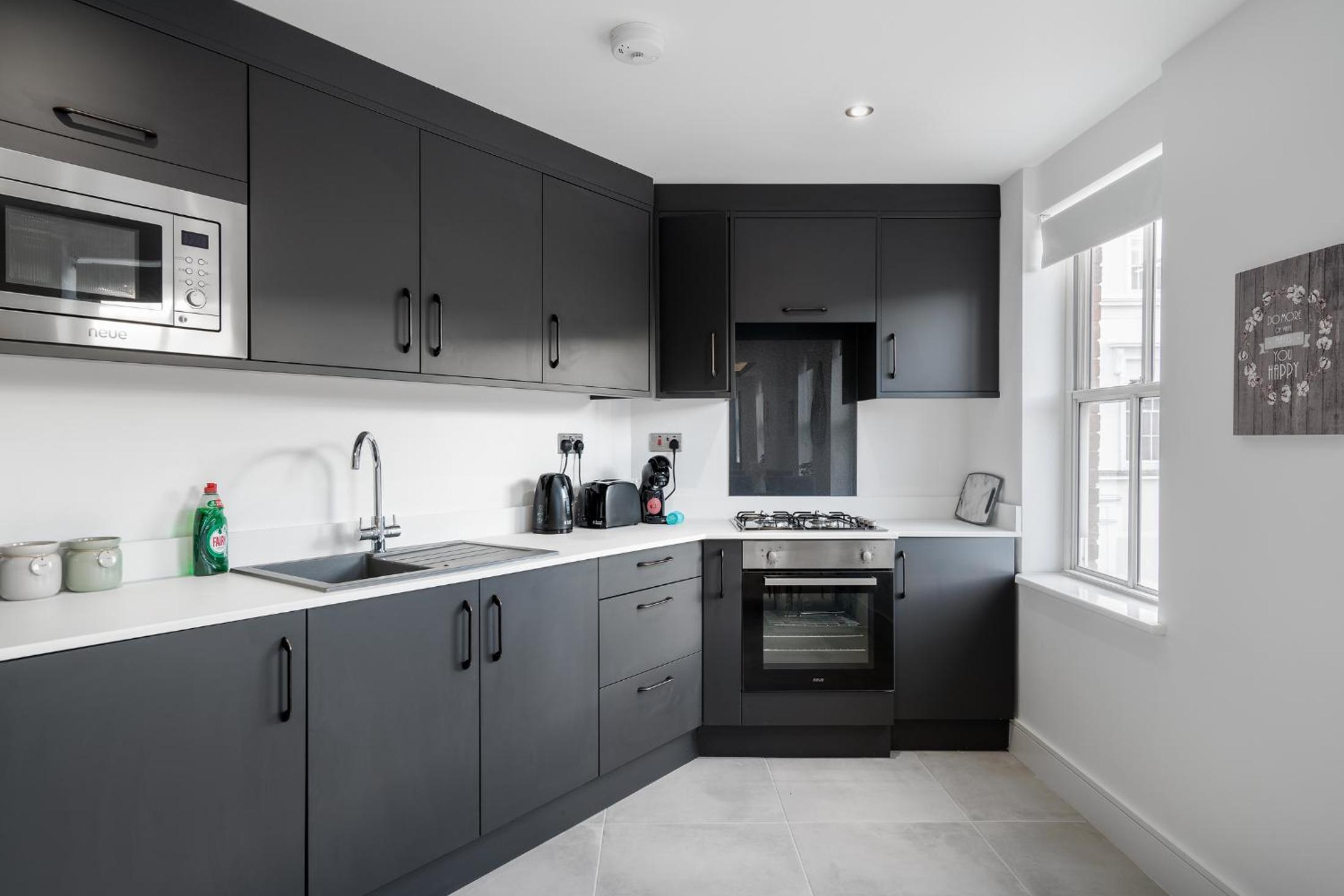 Aryas Apartments Newbury