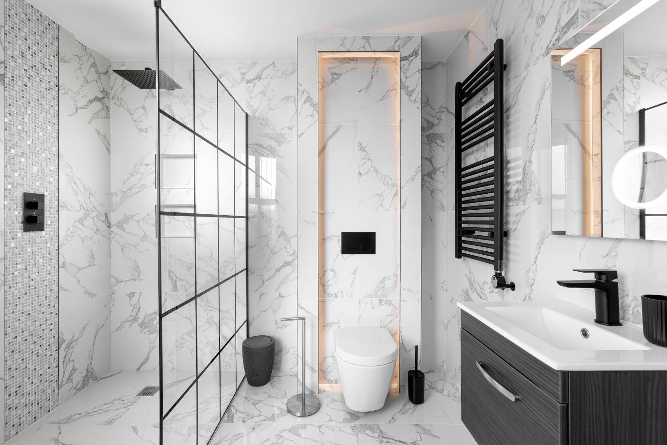 Aryas Apartments Newbury