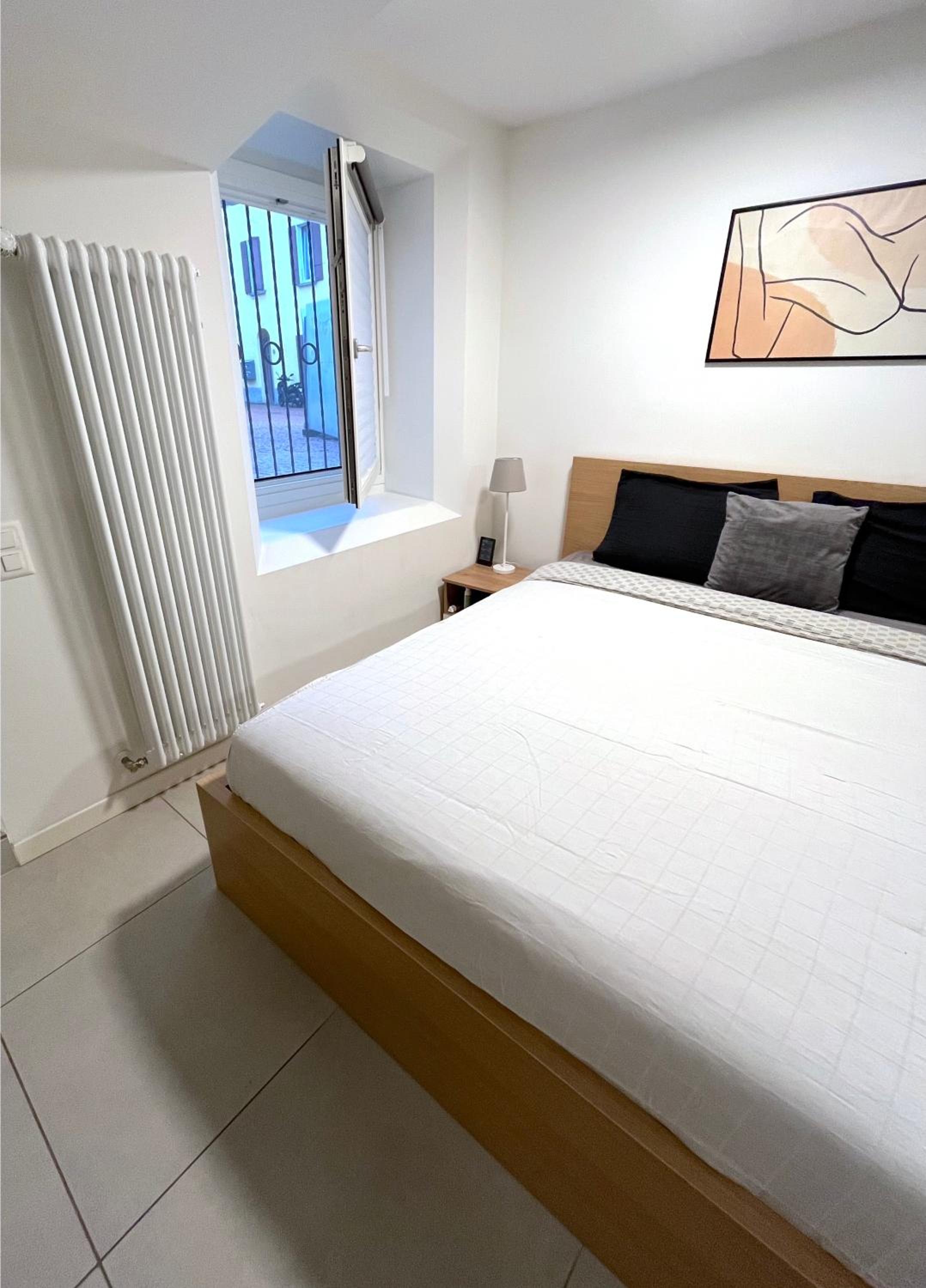 The Hidden Studio; Comfy & close to the Lake view 5
