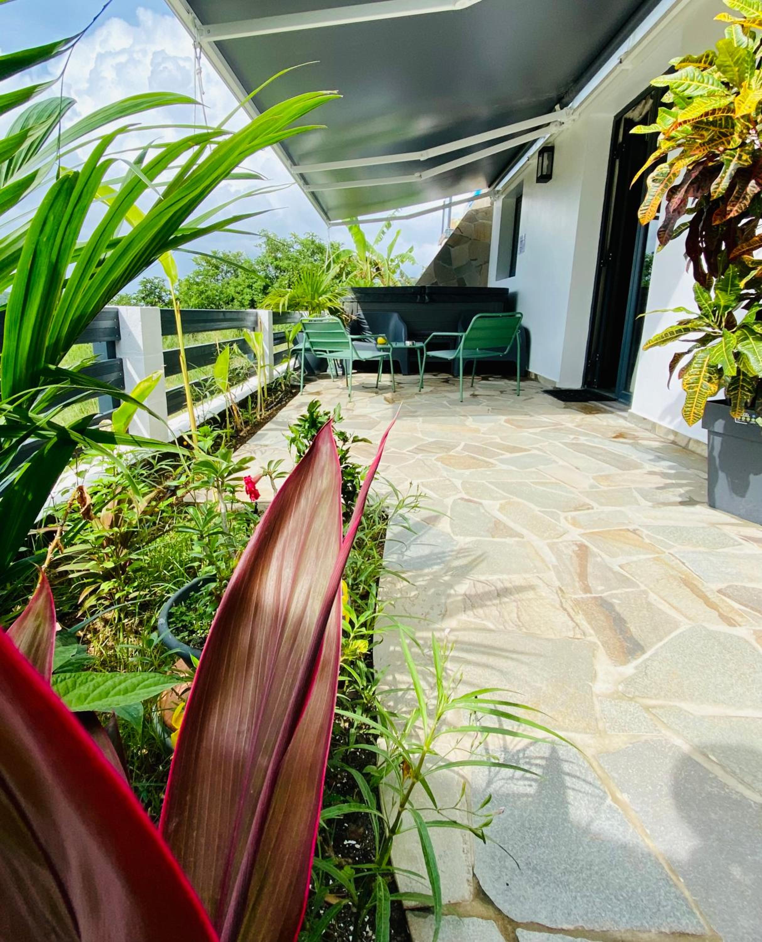 Ti karet - Charmant logement avec Jacuzzi et vue mer