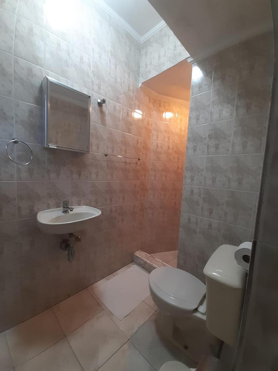 Apeninos Suites Basicas