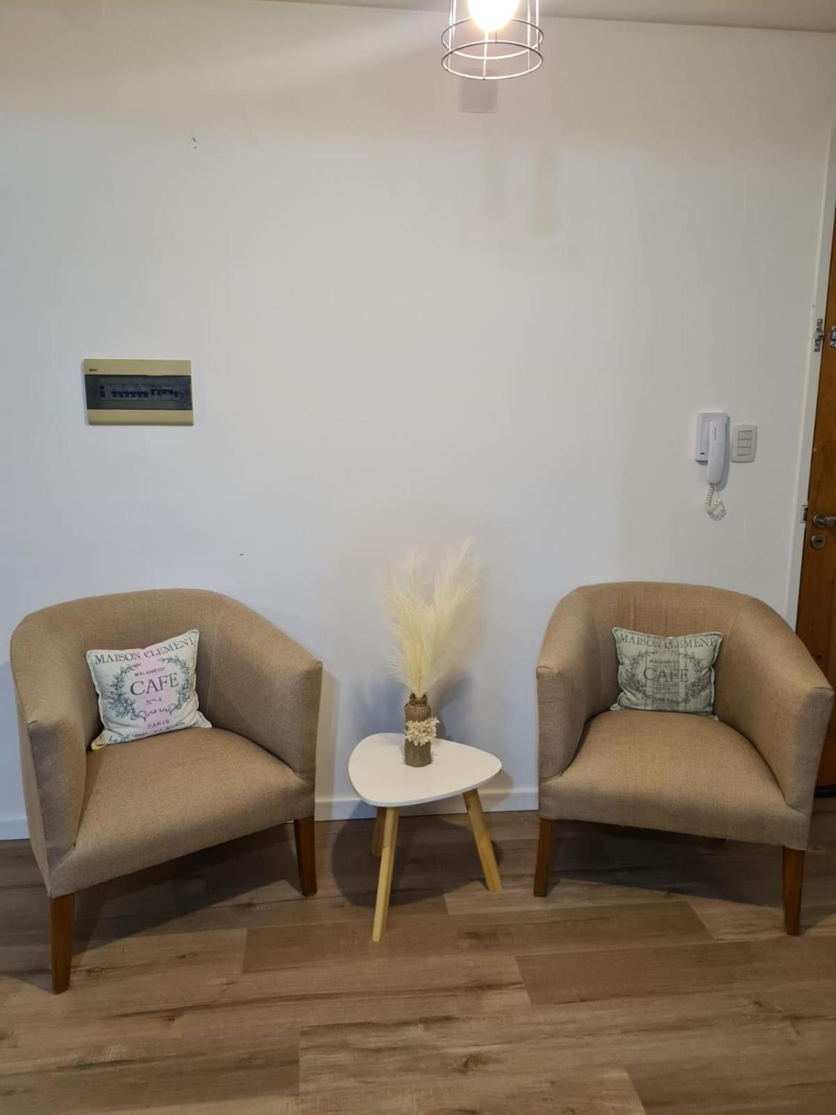 Hotel Departamento amoblado microcentro del alto - Image 1