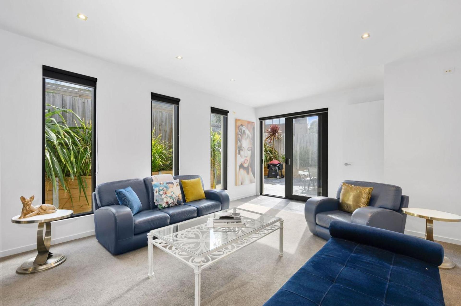 Sea View Beach House 11a