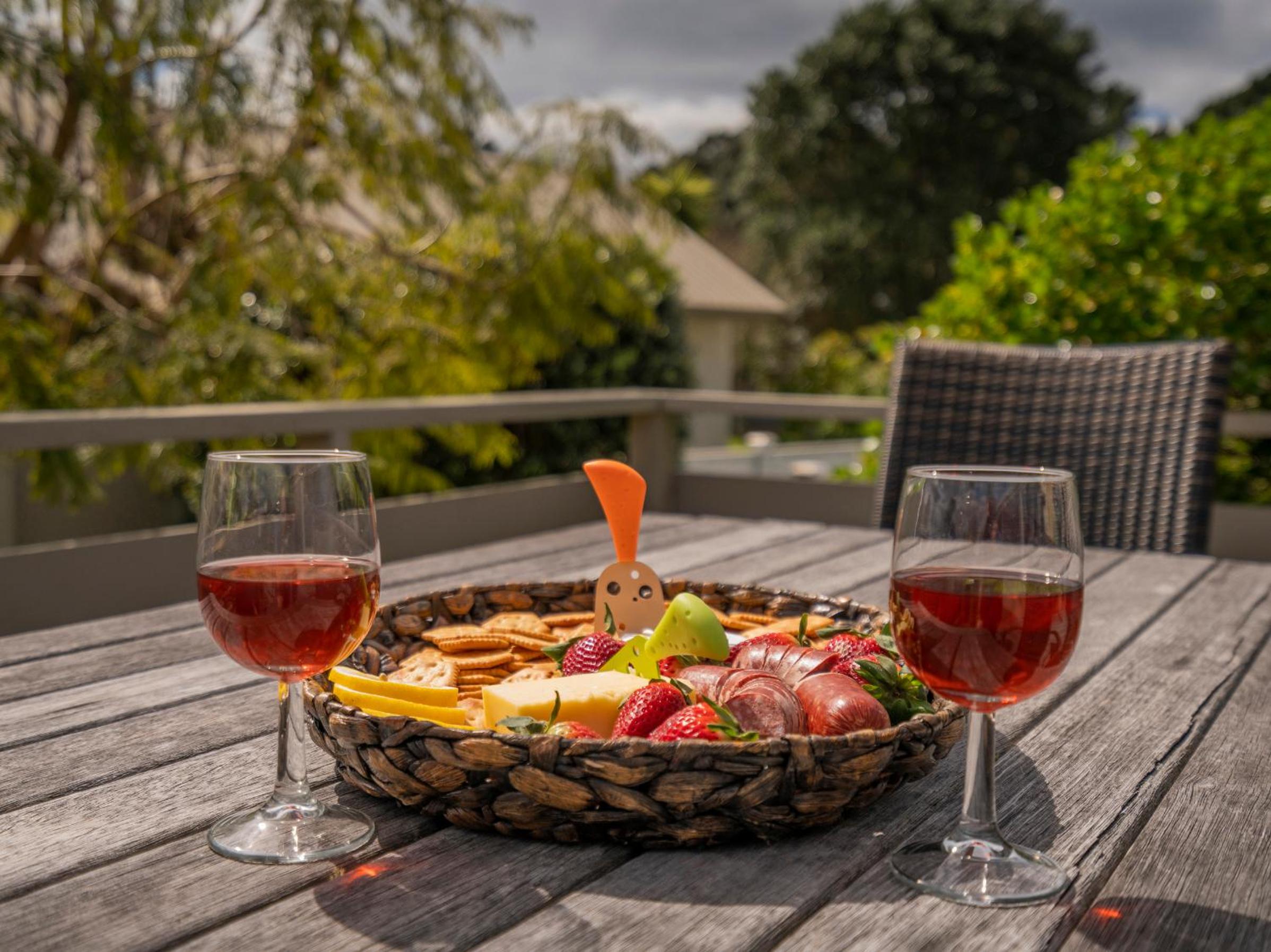 Relax On Courtney - Pauanui Holiday Home view 4