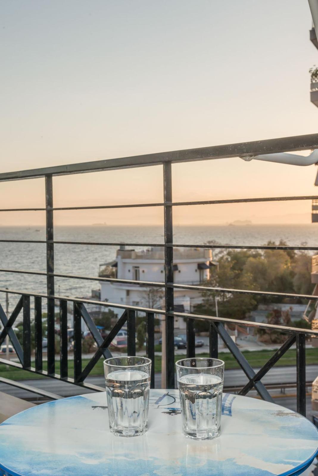 Flisvos Elite Seafront Luxury Apartment