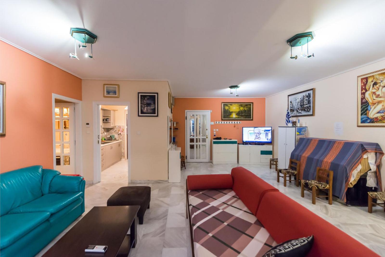 Flisvos Elite Seafront Luxury Apartment