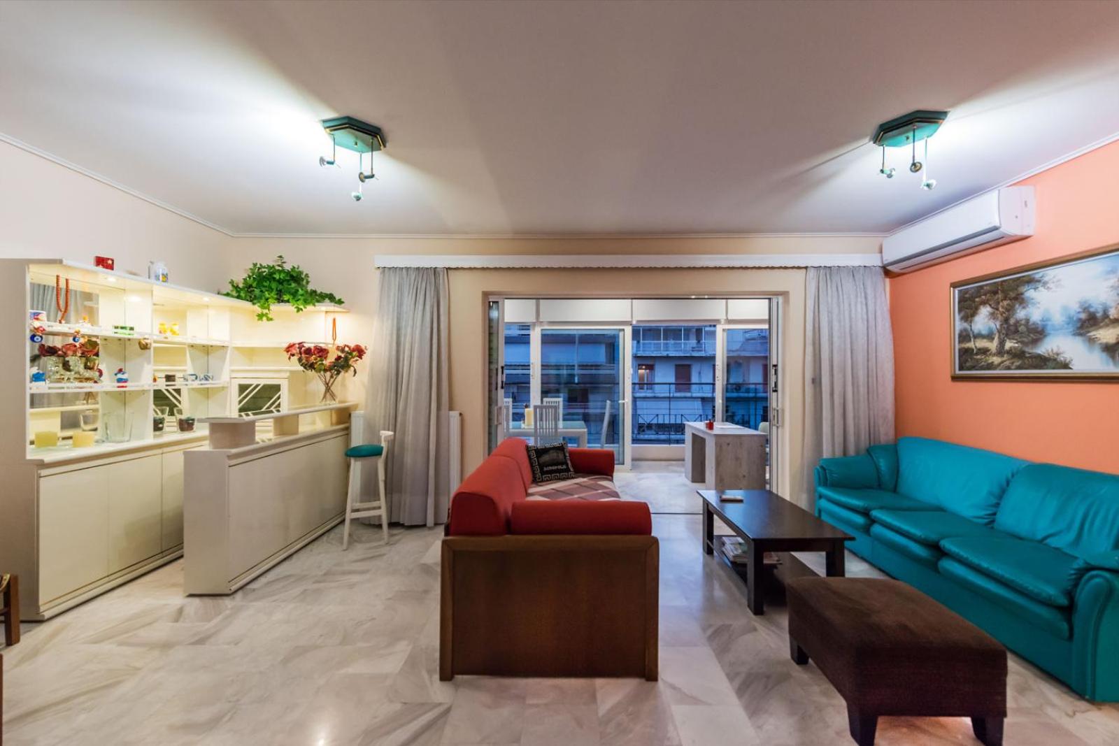 Flisvos Elite Seafront Luxury Apartment