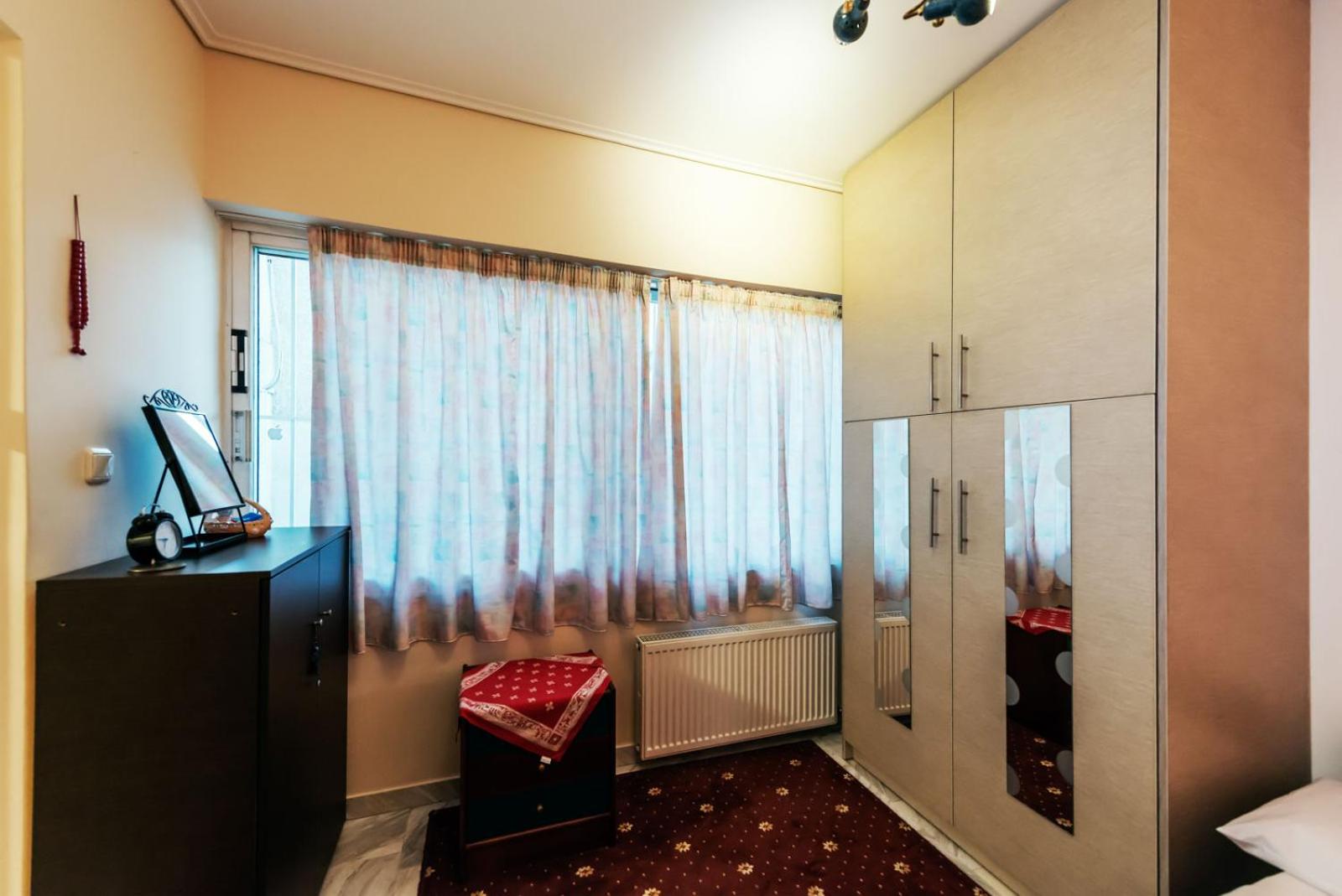Flisvos Elite Seafront Luxury Apartment