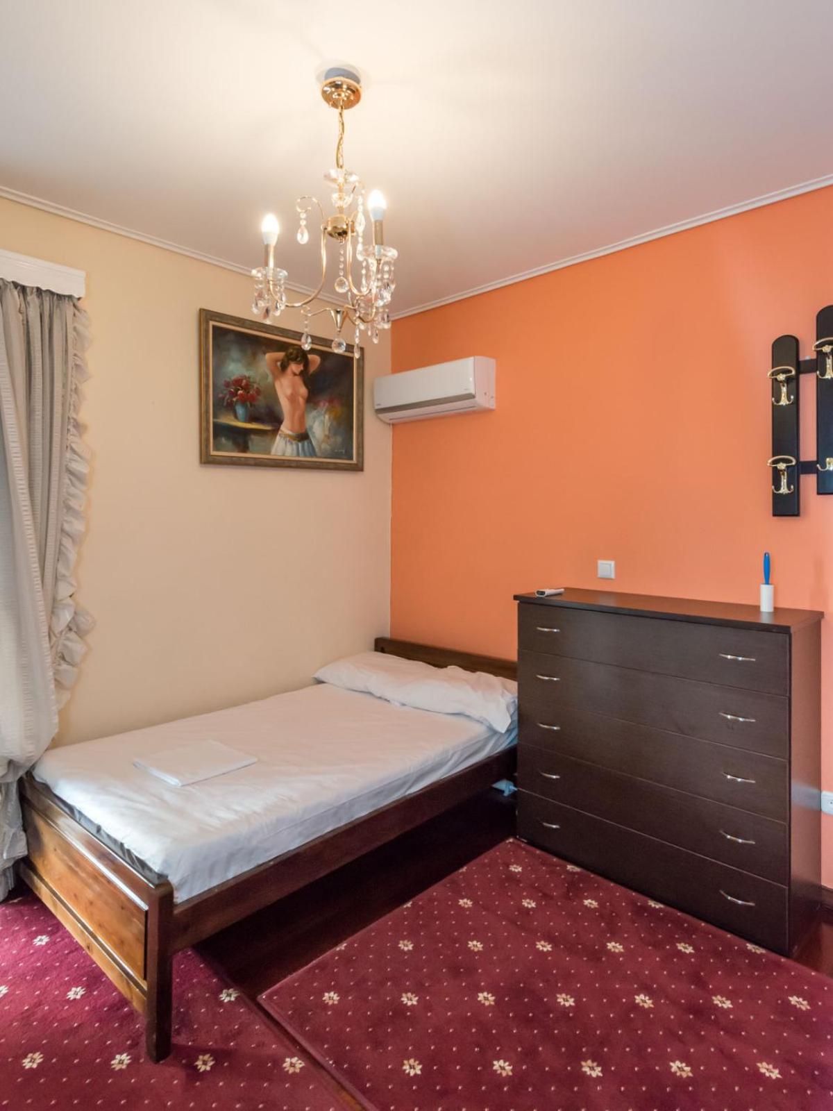 Flisvos Elite Seafront Luxury Apartment