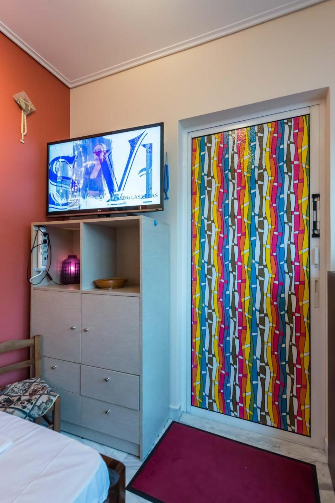 Flisvos Elite Seafront Luxury Apartment